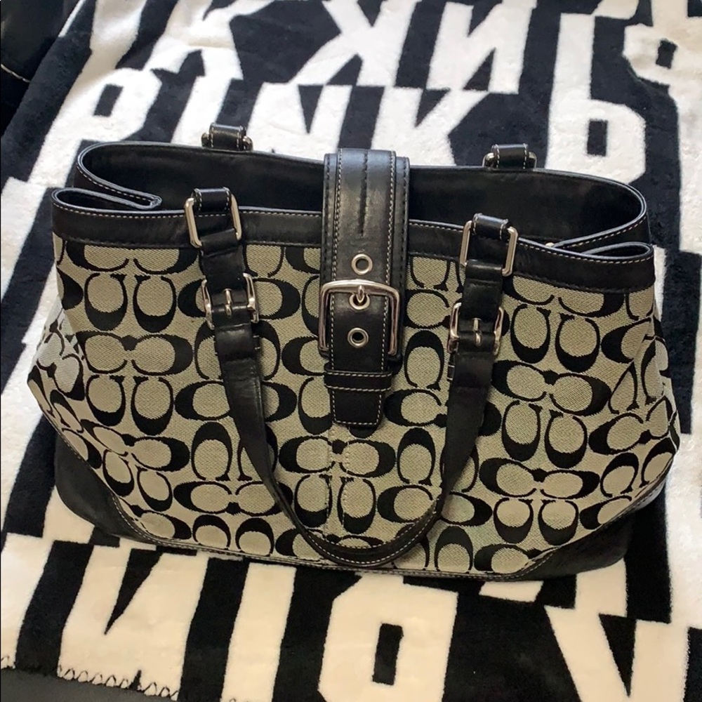 Coach shoulder bag